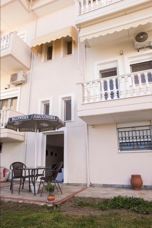 Areti Apartments لِتوخورو المظهر الخارجي الصورة