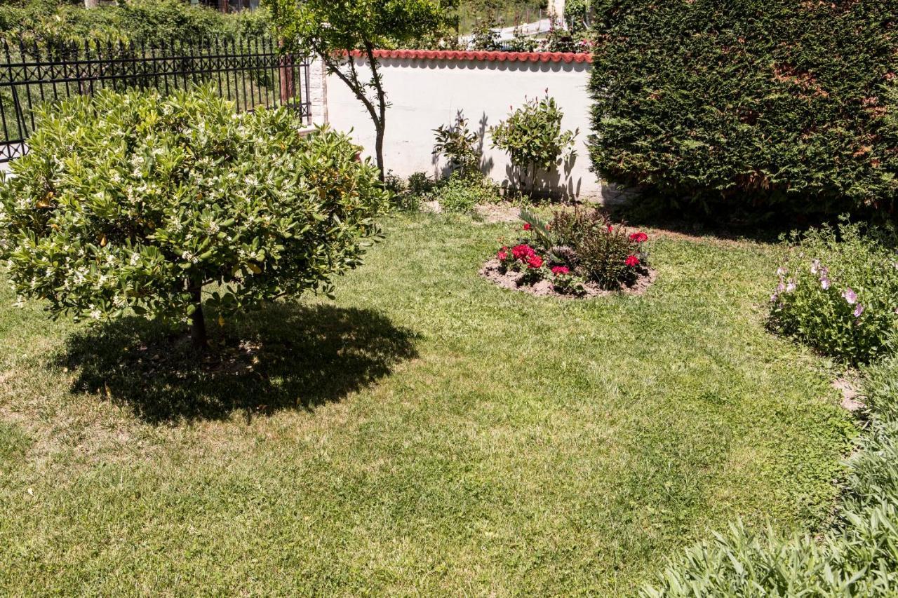 Areti Apartments لِتوخورو المظهر الخارجي الصورة
